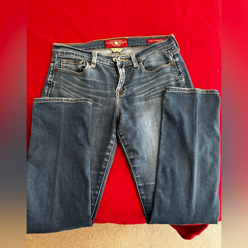 Lucky Brand jeans size 8 or 29.